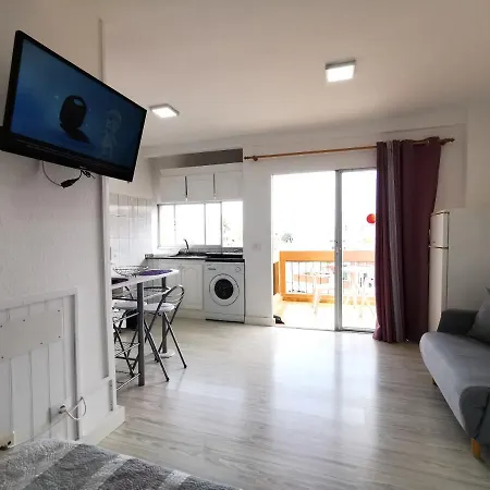Complejo Valleluz Con Terraza , Piscinas Y Cerca De La Playa. * Puerto de la Cruz (Tenerife)