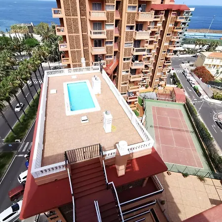 Complejo Valleluz Con Terraza , Piscinas Y Cerca De La Playa.